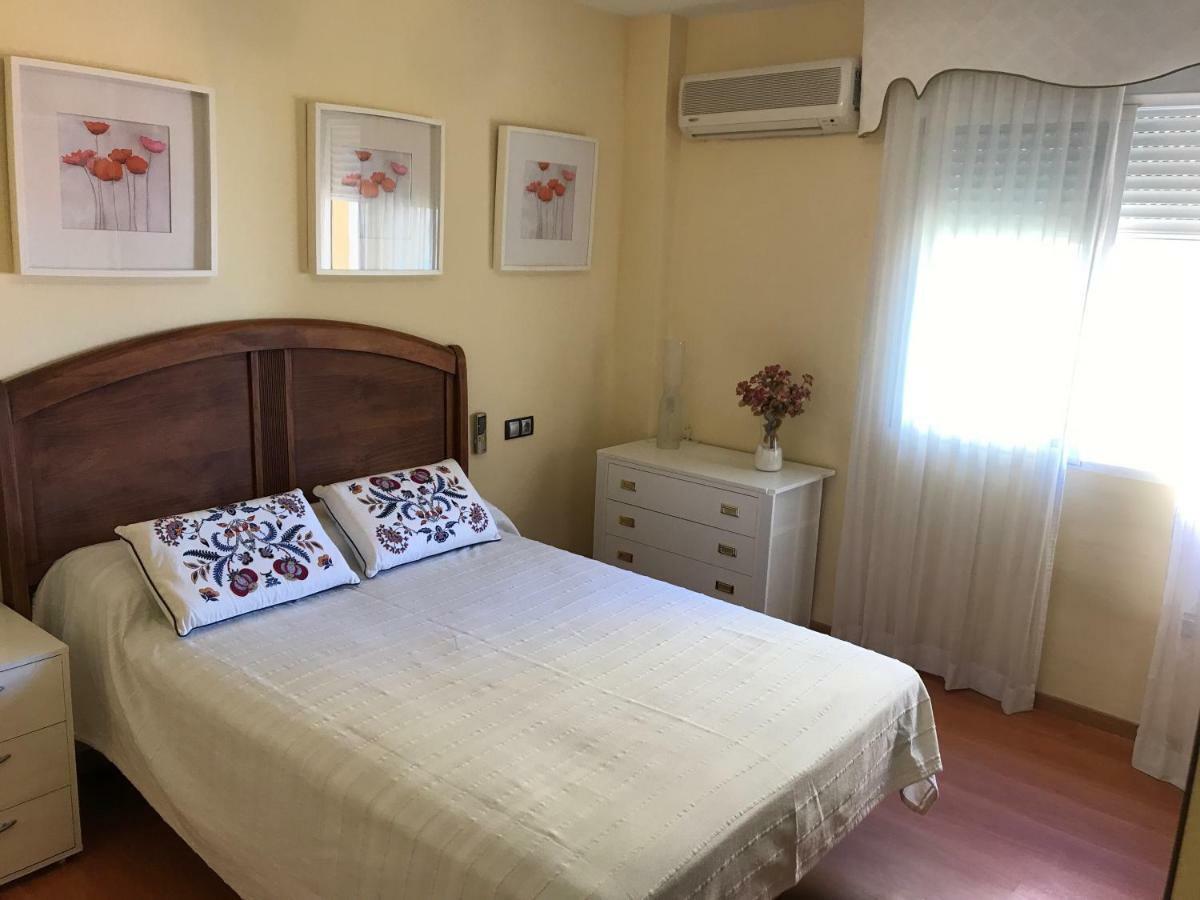 Апартаменты Apartamento Centro Rincon Playa Ринкон-де-ла-Викториа Экстерьер фото